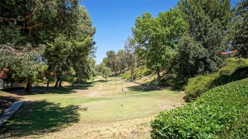26700 Oak Branch Circle, Newhall, California 91321