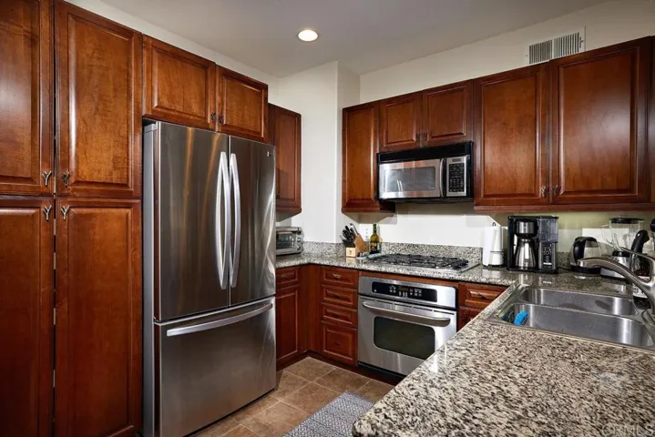 11021 Catarina Lane 299, San Diego, California 92128
