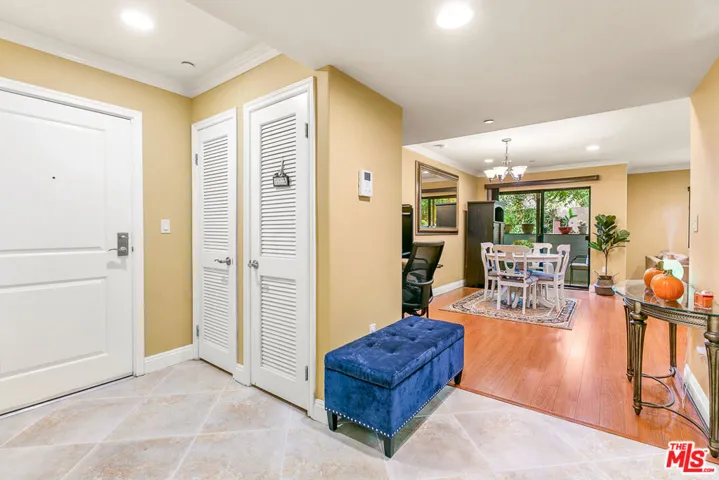 7123 Greeley Street 103, Tujunga, California 91042