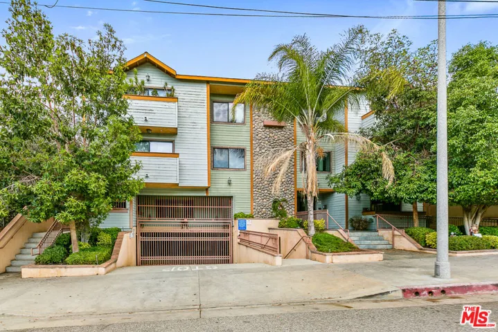 7123 Greeley Street 103, Tujunga, California 91042