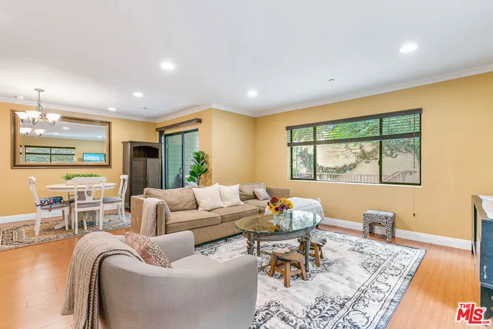 7123 Greeley Street 103, Tujunga, California 91042