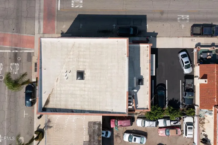 17-web-or-mls-UpmarketMedia-246Central-1