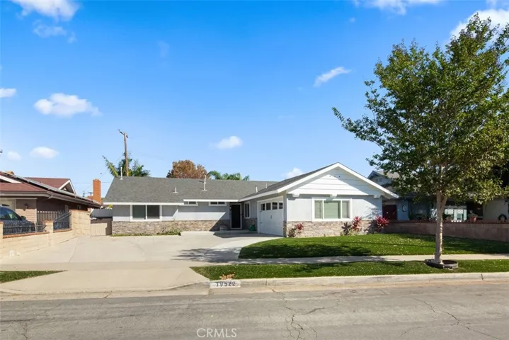 19522 Independence Lane, Huntington Beach, California 92646