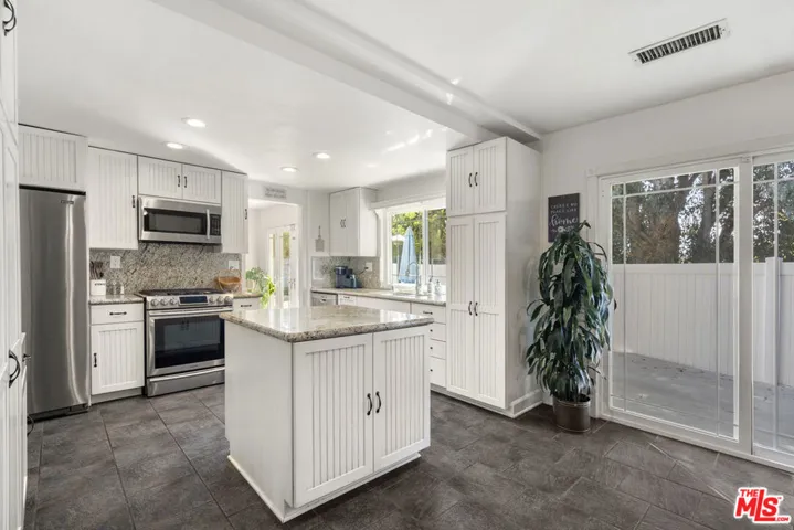 5803 Calmfield Avenue, Agoura Hills, California 91301