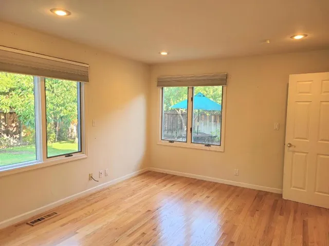 , Palo Alto, California 94306