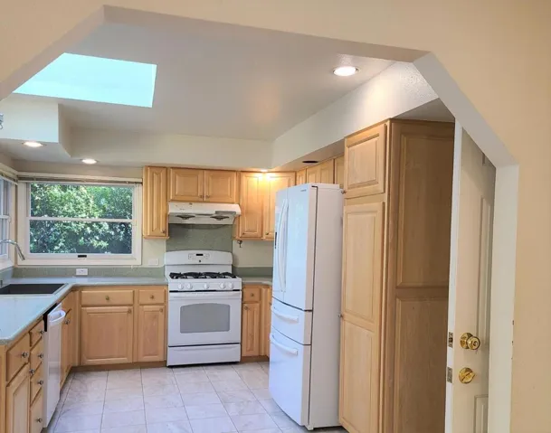 , Palo Alto, California 94306