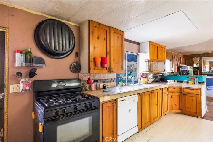 27820 Hammack Avenue, Perris, California 92570