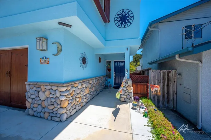 330 Island Street, Morro Bay, California 93442