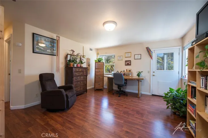 Family room Down
