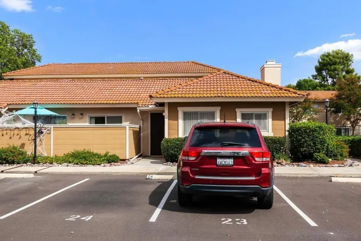 10730 Holly Meadows Dr A, Santee, California 92071