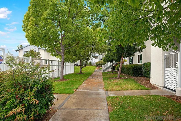 10730 Holly Meadows Dr A, Santee, California 92071