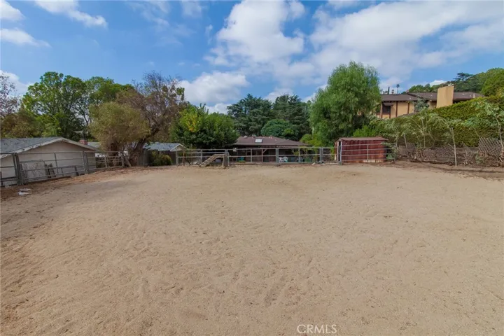 9922 Wornom Avenue, Shadow Hills, California 91040