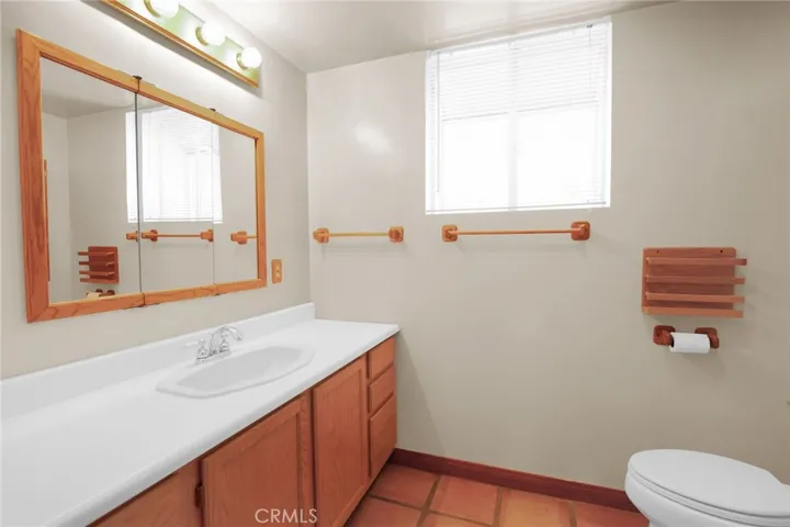 9922 Wornom Avenue, Shadow Hills, California 91040