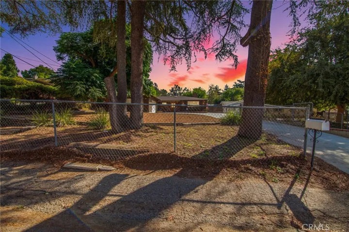 9922 Wornom Avenue, Shadow Hills, California 91040