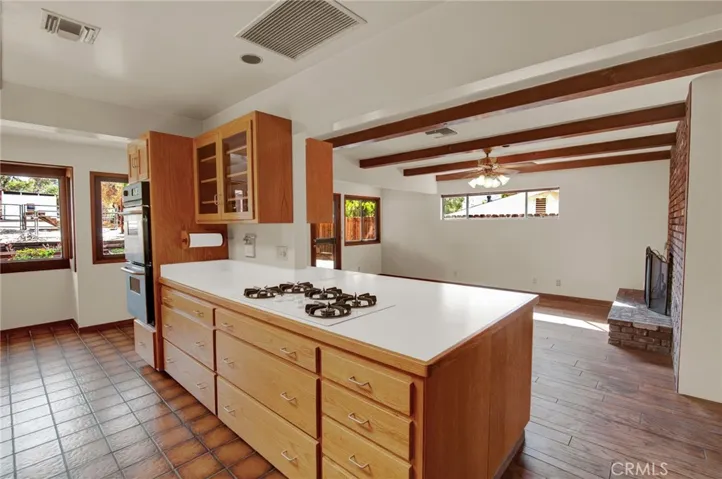 9922 Wornom Avenue, Shadow Hills, California 91040