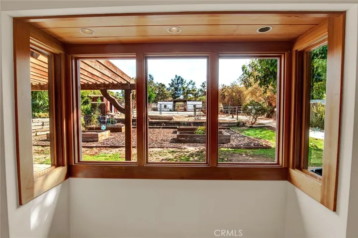 9922 Wornom Avenue, Shadow Hills, California 91040