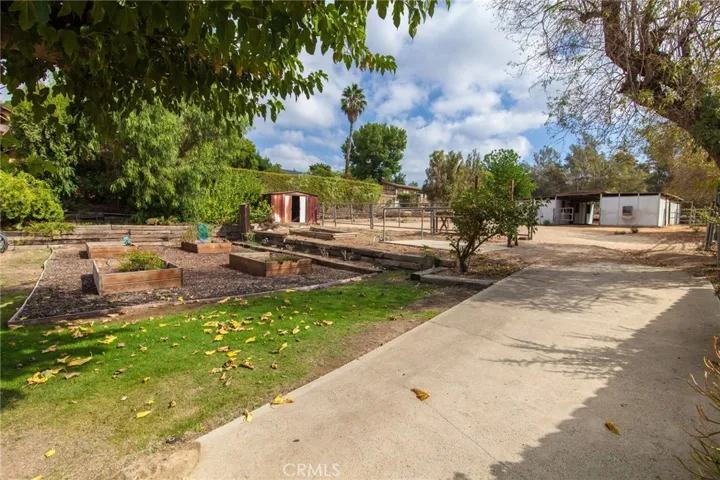 9922 Wornom Avenue, Shadow Hills, California 91040