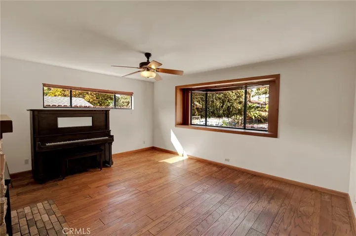 9922 Wornom Avenue, Shadow Hills, California 91040