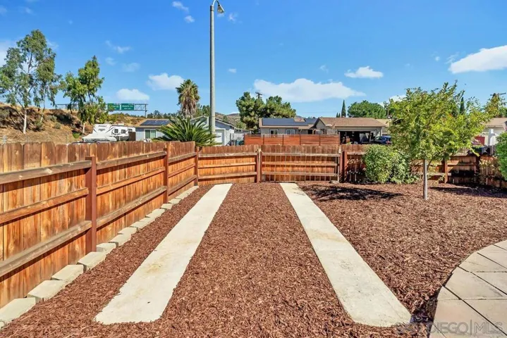 8626 Ian Way, Santee, California 92071