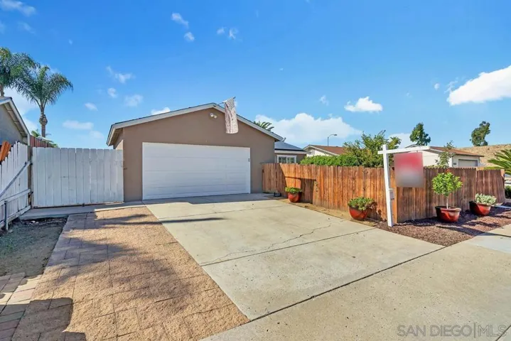 8626 Ian Way, Santee, California 92071
