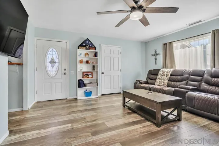8626 Ian Way, Santee, California 92071