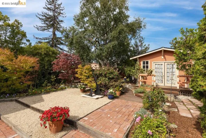 3873 Patterson Ave, Oakland, California 94619