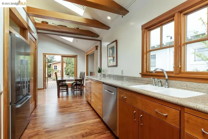 3873 Patterson Ave, Oakland, California 94619