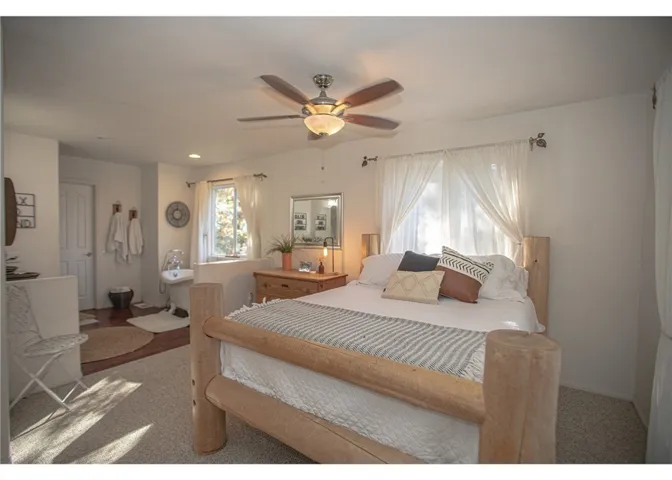944 Mecham Drive, Lake Arrowhead, California 92352