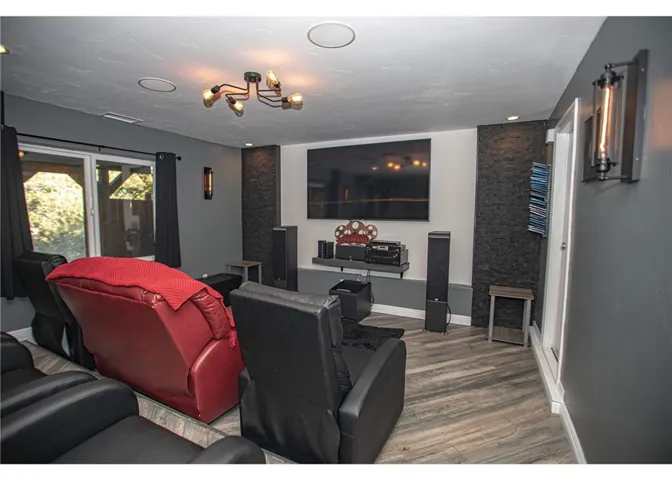 944 Mecham Drive, Lake Arrowhead, California 92352