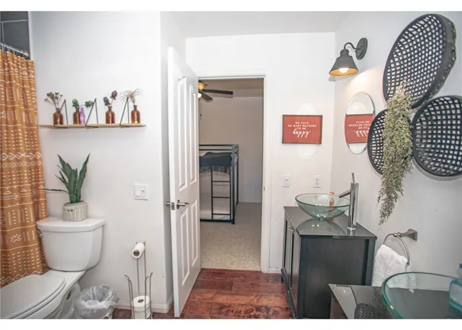 944 Mecham Drive, Lake Arrowhead, California 92352
