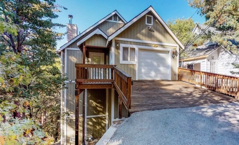 944 Mecham Drive, Lake Arrowhead, California 92352