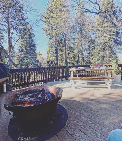 944 Mecham Drive, Lake Arrowhead, California 92352