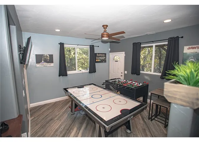 944 Mecham Drive, Lake Arrowhead, California 92352