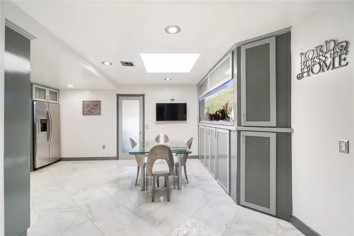 19812 Harlan, Carson, California 90746