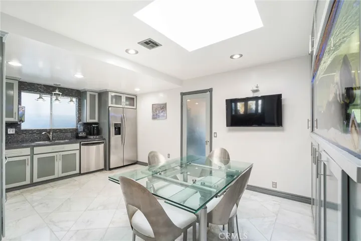 19812 Harlan, Carson, California 90746