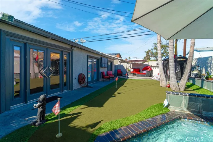 19812 Harlan, Carson, California 90746