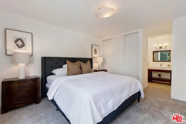 5306 Summertime Lane, Culver City, California 90230