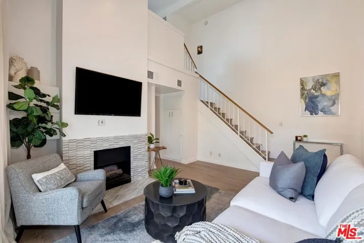 5306 Summertime Lane, Culver City, California 90230
