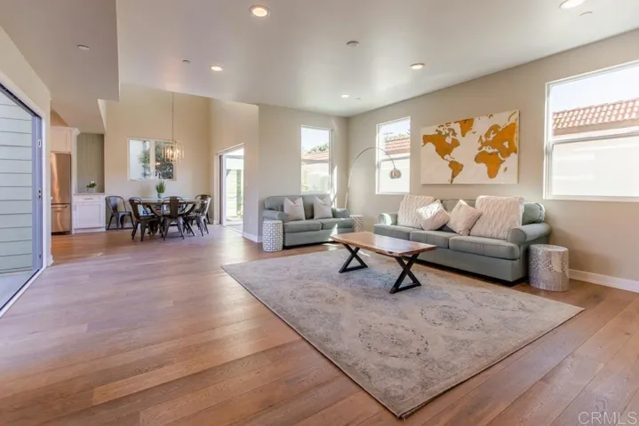 295 Chinquapin Ave, Carlsbad, California 92008