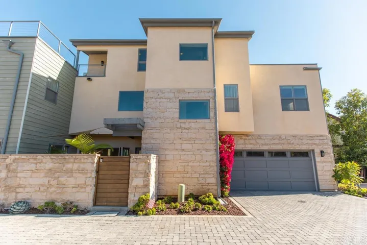 295 Chinquapin Ave, Carlsbad, California 92008