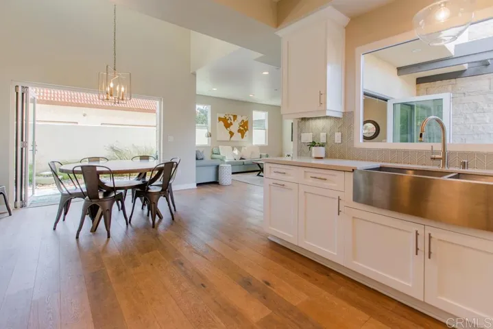 295 Chinquapin Ave, Carlsbad, California 92008