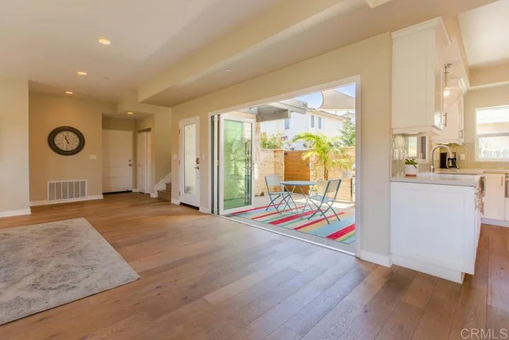 295 Chinquapin Ave, Carlsbad, California 92008
