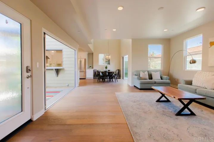 295 Chinquapin Ave, Carlsbad, California 92008