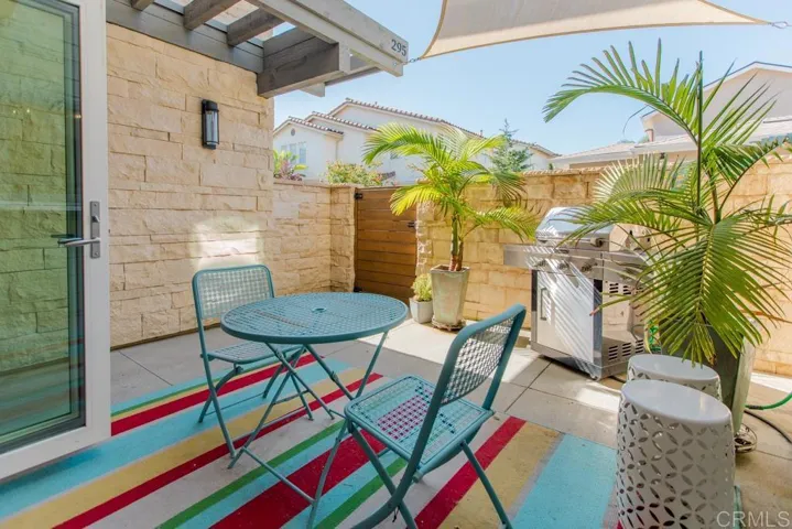 295 Chinquapin Ave, Carlsbad, California 92008