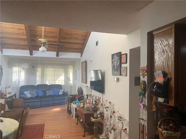 19268 Cottonwood Drive, Apple Valley, California 92308