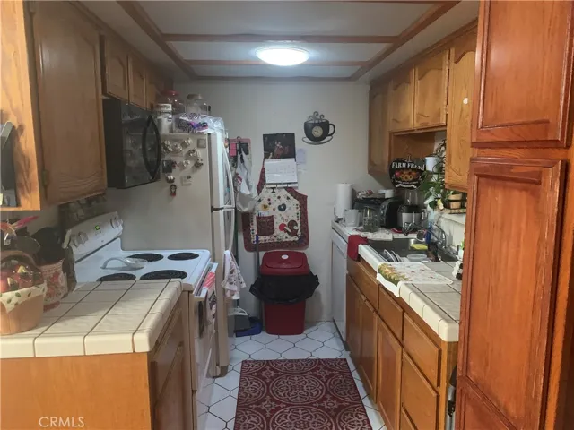 19268 Cottonwood Drive, Apple Valley, California 92308