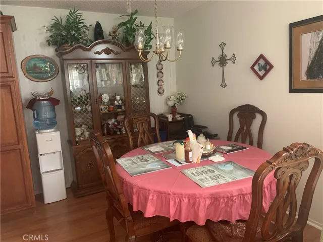 19268 Cottonwood Drive, Apple Valley, California 92308