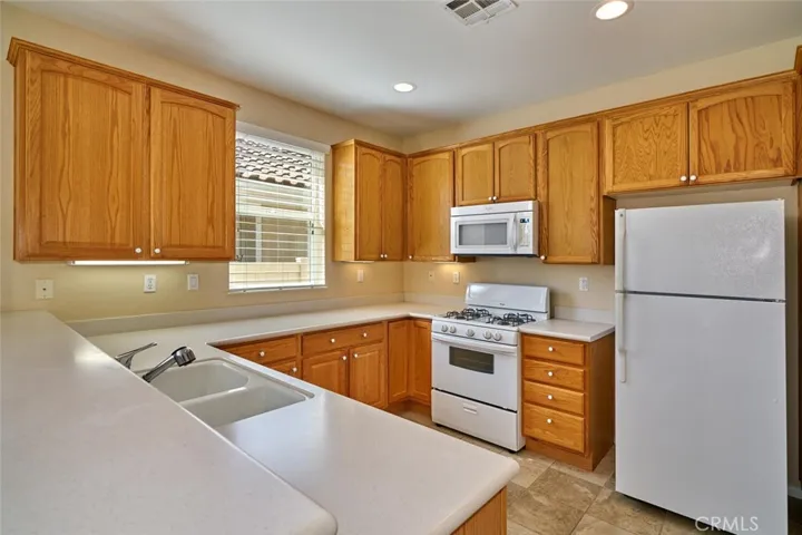 1564 Rockrose Way, Beaumont, California 92223