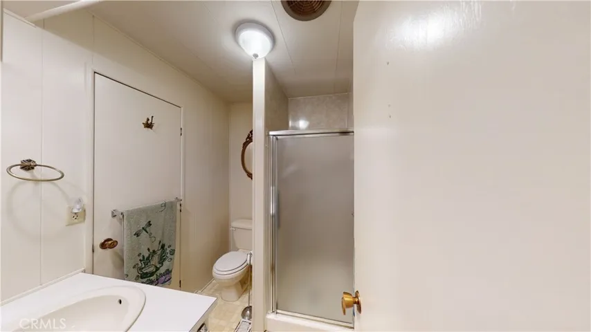 STANDING SHOWER
