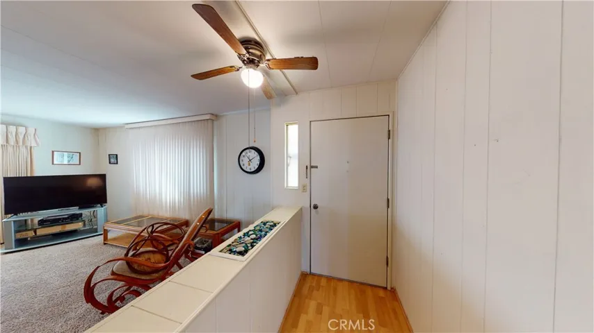 CEILING FAN/LIGHT